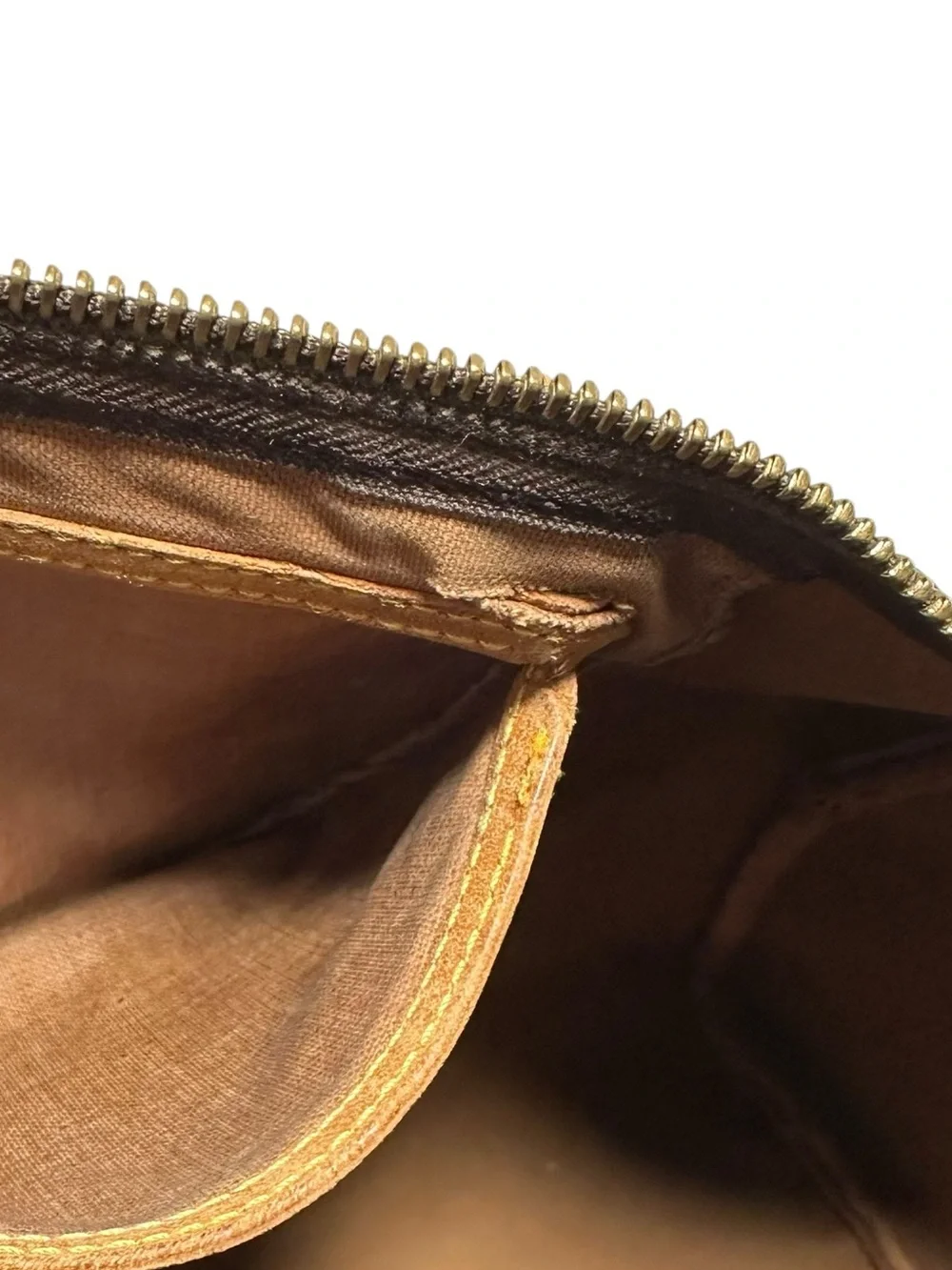 Louis Vuitton Monogram & Vachetta Leather Speedy 35